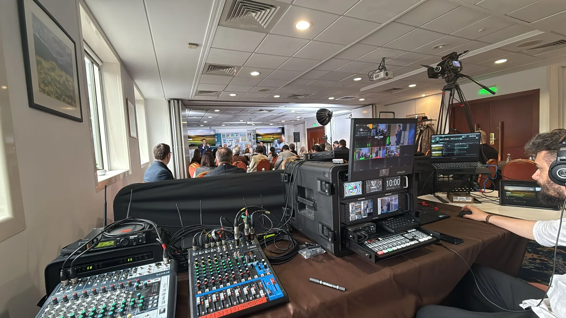Audio-video control position for a Business Review event at Hotel Pullman in Bucharest.