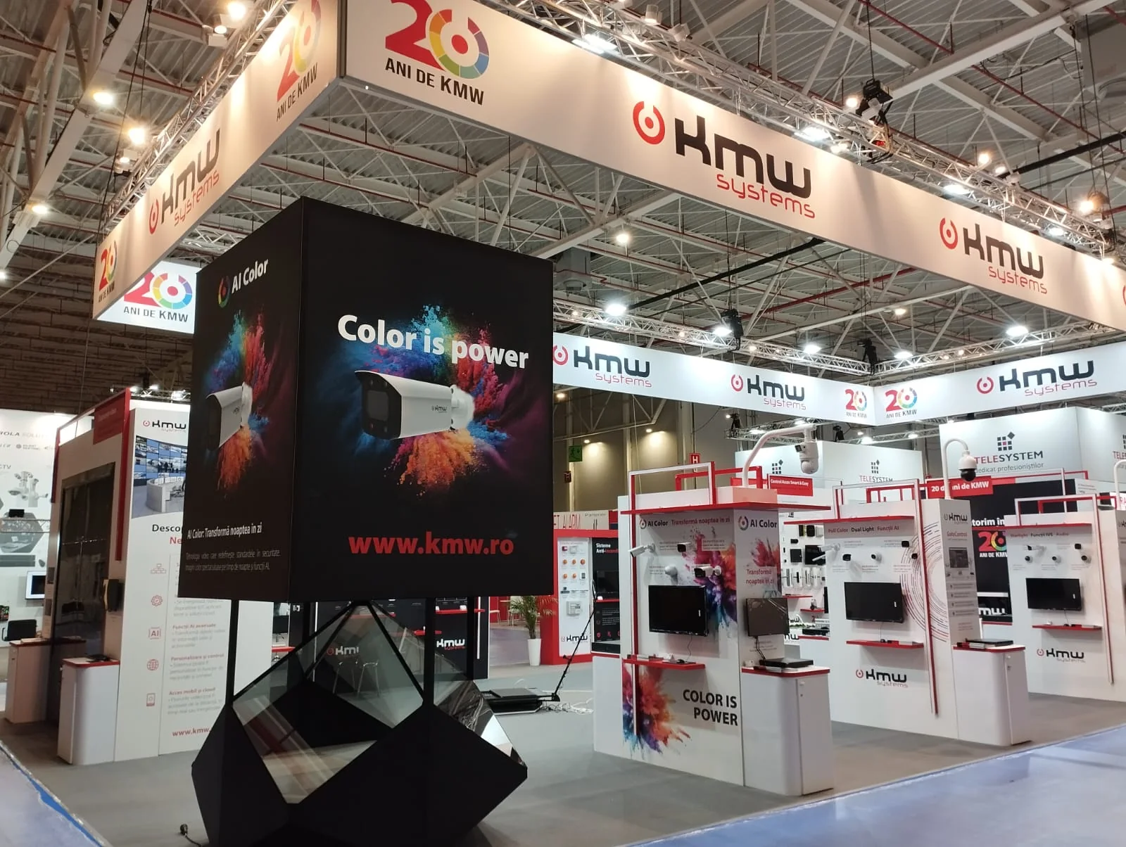 KMW Systems exhibition stand with Dreamoc Diamond holographic display at Romexpo during Romanian Security Fair 2024.