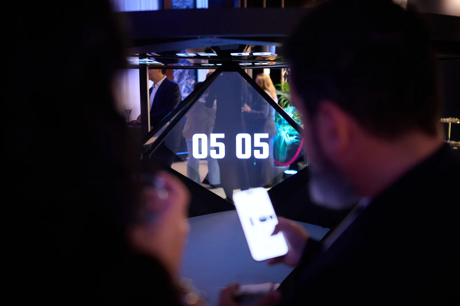 A guest filming the countdown running on the Dreamoc Diamond